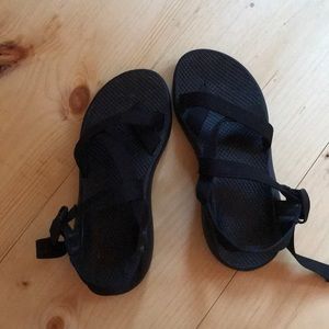 Women’s Chacos size 8
